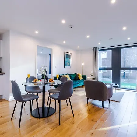 Apartment Sterling Suite: Modern Centre By Dreamluxe